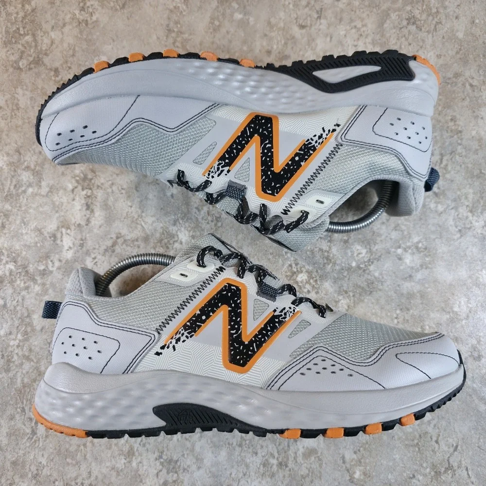 New Balance 410v8 Trail Hiking Running Shoes MT410CA8 Mens 10 D New *No Insoles*